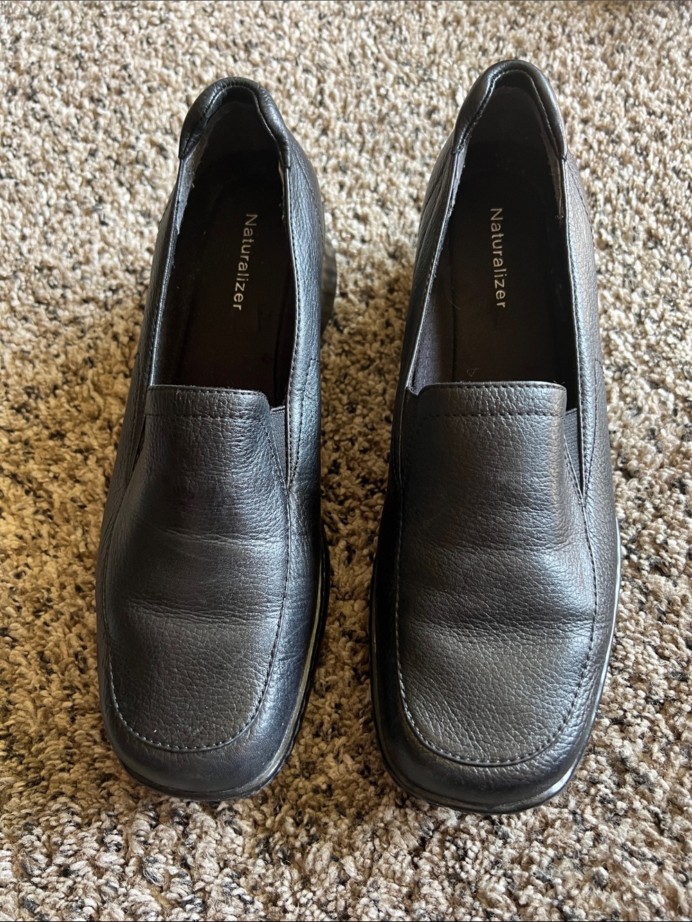 Naturalizer Black Leather Slip-On Loafers